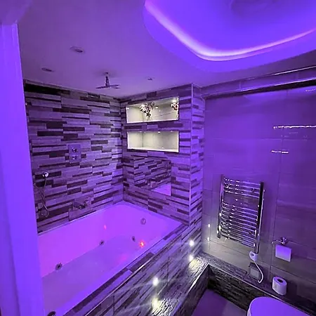 Livit Serviced 5*